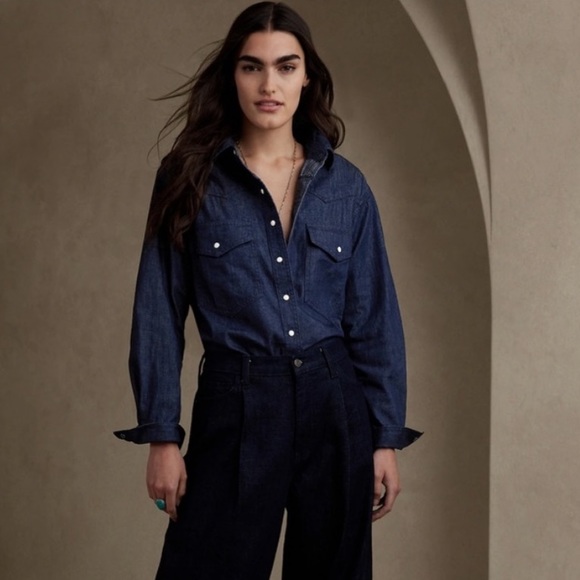 Banana Republic Tops - Reduced! BANANA REPUBLIC Jean Shirt in Dark Wash Denim, Size Medium